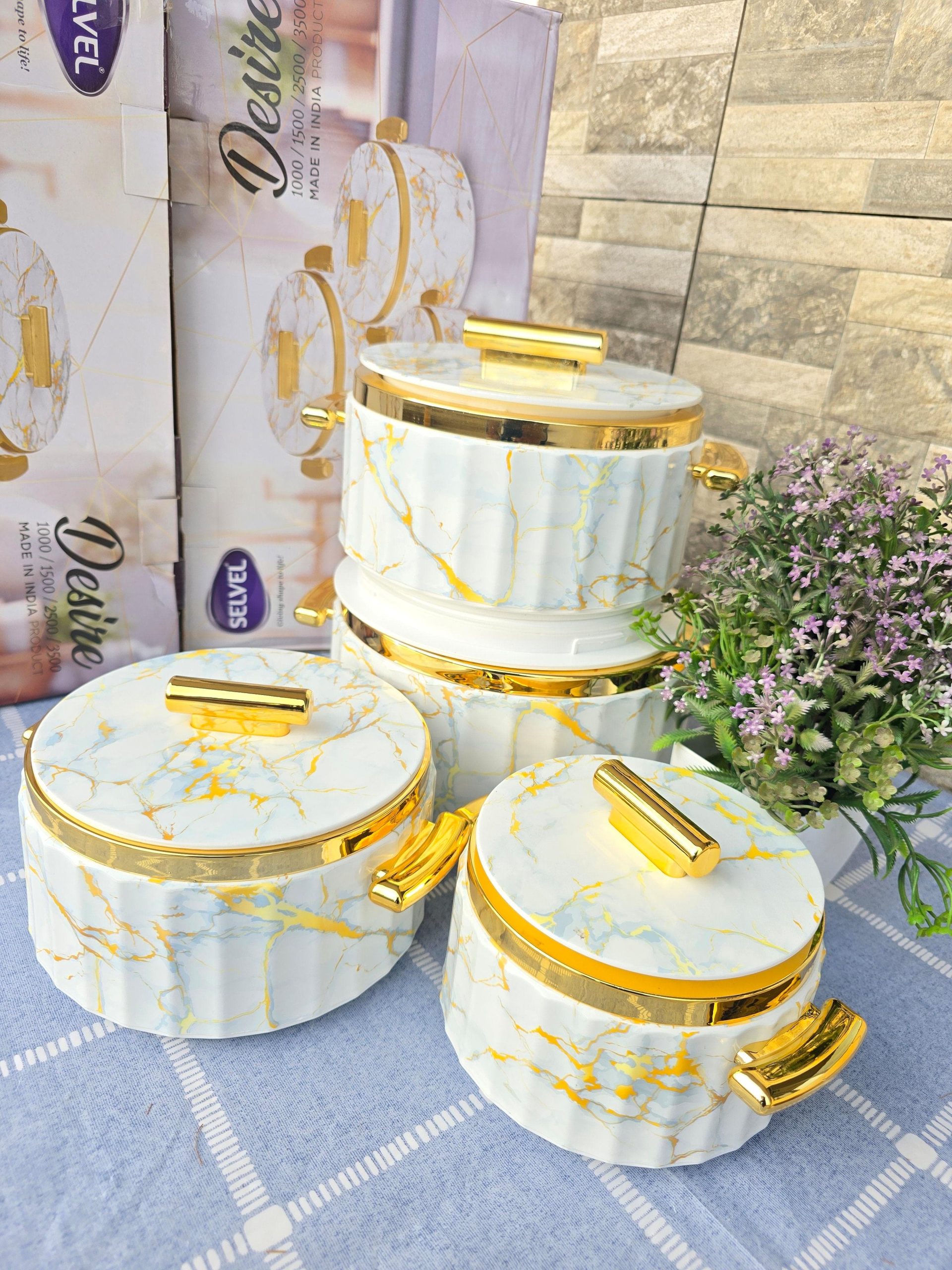 4pcs Desire Insulated Hotpots 